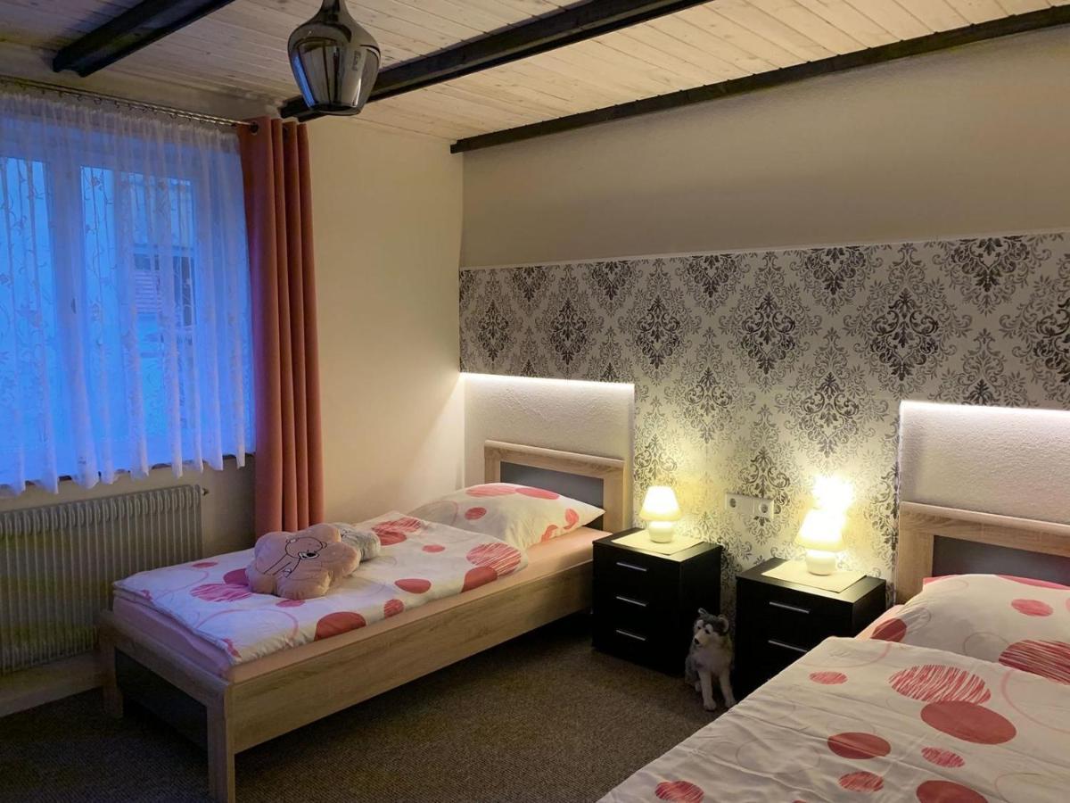Ferienwohnung Bullentaele Albstadt Esterno foto